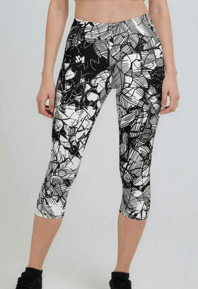 Being Miranda Women's Capri Leggings