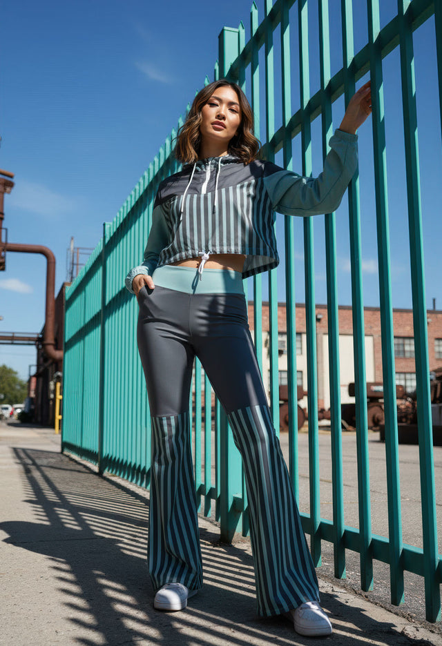 Falana Women’s Cropped Windbreaker Jacket